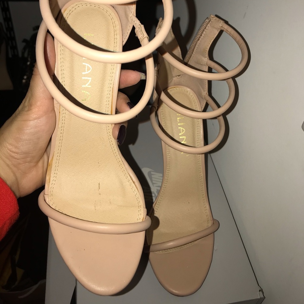 Heels - Picture 3 of 5